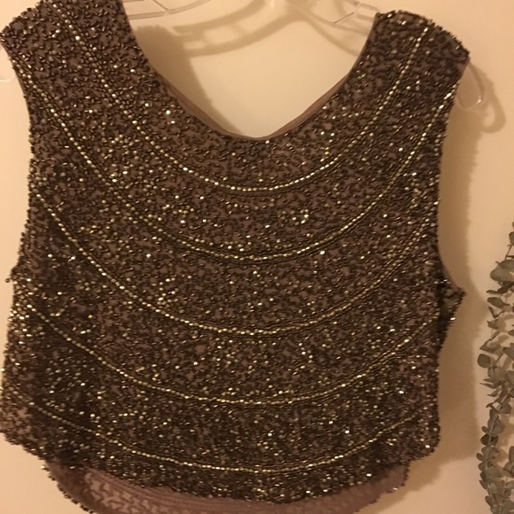 Chic beaded crop top - Picture 3 of 3